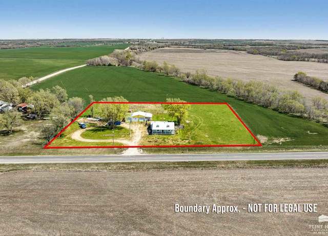 Property at 692 Key Rd, Hope, KS 67451, 4 beds, 1.5 baths
