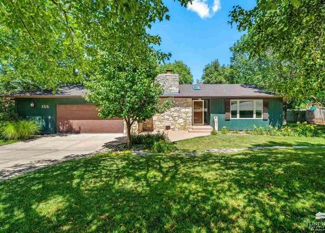 Property at 155 S Dartmouth Dr, Manhattan, KS 66503, 3 beds, 2.5 baths