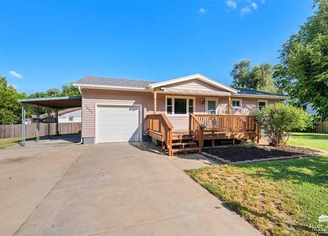 Property at 1609 Bel Air Dr, Junction City, KS 66441, 4 beds, 2 baths