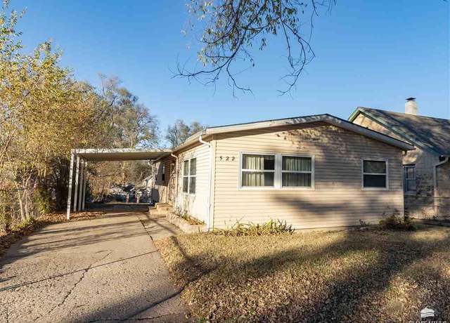 Property at 522 W 2nd St, Junction City, KS 66441, 3 beds, 2 baths