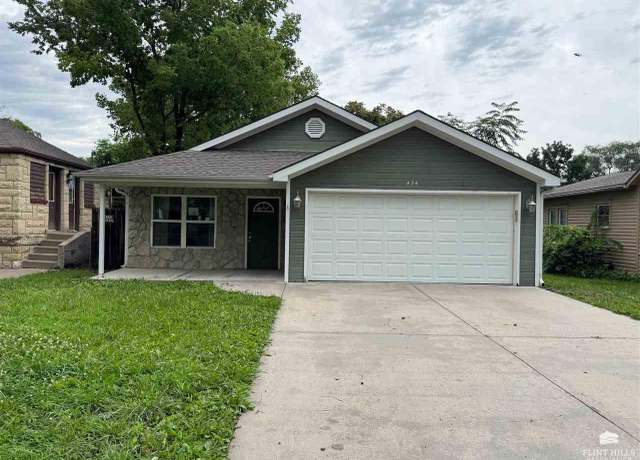 Property at 434 W 4th St, Junction City, KS 66441, 3 beds, 2 baths