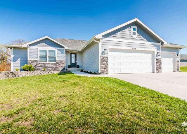 Property at 9141 Tom Ct, Manhattan, KS 66502, 5 beds, 3 baths