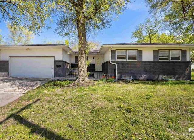 Property at 303 N Webster St, Junction City, KS 66441, 5 beds, 2.5 baths