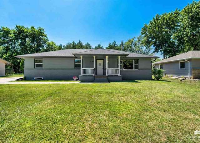 Property at 2201 Snowbird Dr, Manhattan, KS 66502, 4 beds, 3 baths