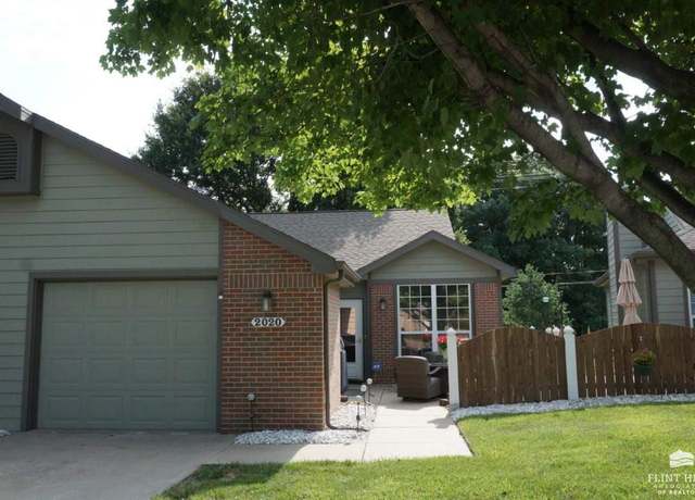 Property at 2020 North Pointe Dr, Manhattan, KS 66502, 2 beds, 1 bath
