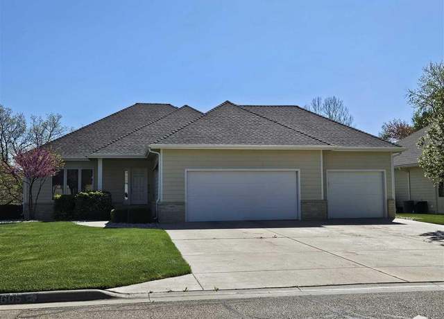 Property at 1605 Parkplace Ct, Abilene, KS 67410, 3 beds, 2.5 baths