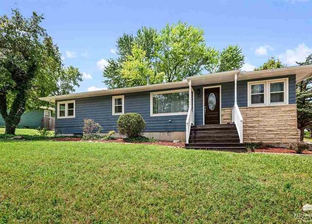 Property at 120 S Bunker Hill Drive Dr, Junction City, KS 66441, 4 beds, 2 baths