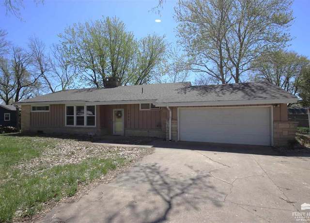 Property at 2909 Wayne Dr, Manhattan, KS 66502, 4 beds, 2.5 baths