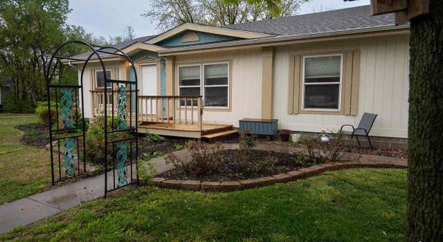 Photo of 502 Anderson Ave, Chapman, KS 67431