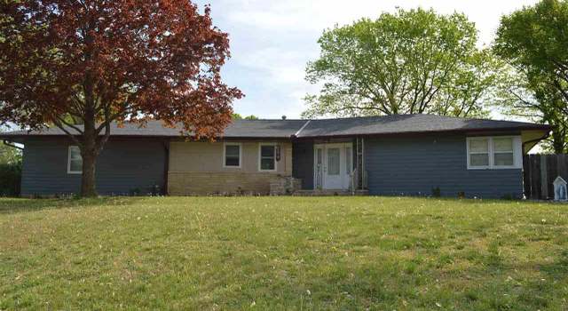 Photo of 204 S H St, Herington, KS 67449