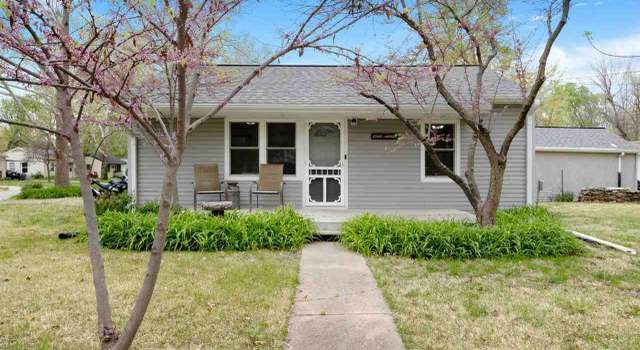 Photo of 2000 Judson St, Manhattan, KS 66502