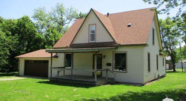Photo of 831 Hays St, Council Grove, KS 66846