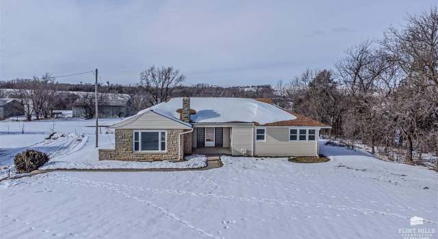 Photo of 517 Kansas Ave, Longford, KS 67458