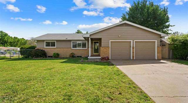 Photo of 1301 W 14th St, Junction City, KS 66441