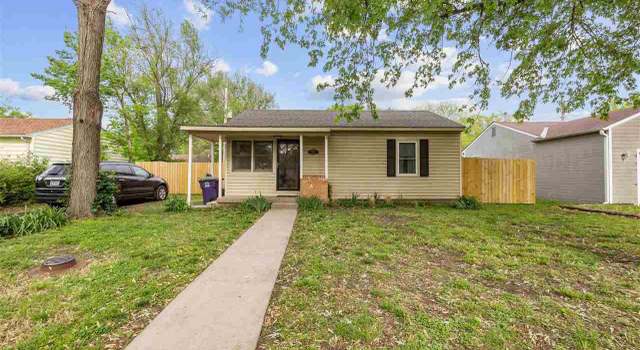 Photo of 2124 Green Ave, Manhattan, KS 66502