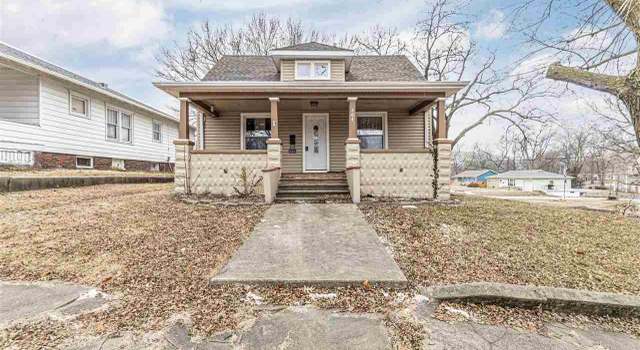 Photo of 404 Frederick St, Clay Center, KS 67432
