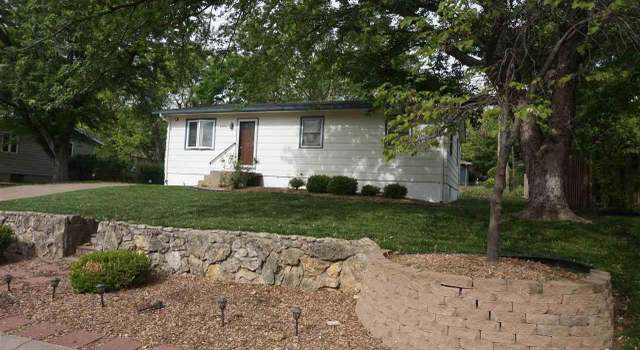 Photo of 1606 Wildcat Dr, Abilene, KS 67410