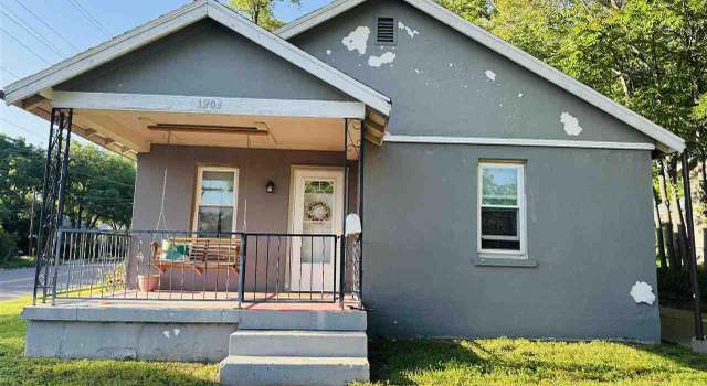 Photo of 1203 Grant, Clay Center, KS 67432
