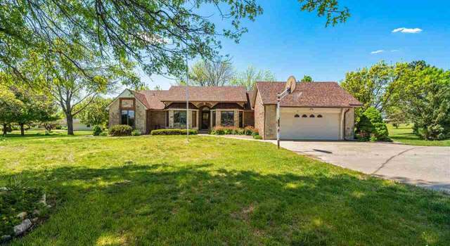 Photo of 301 W 9th St, Onaga, KS 66521