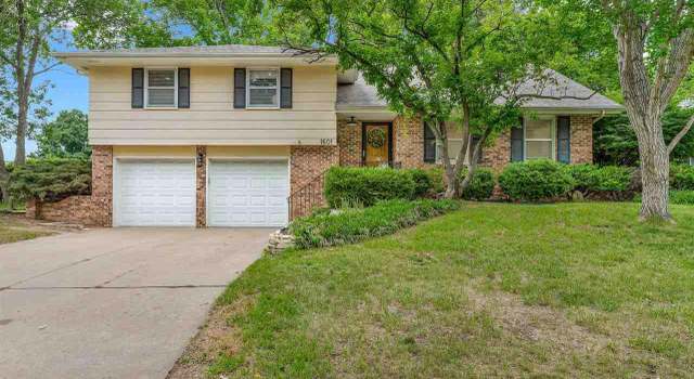 Photo of 1601 Beechwood Ter, Manhattan, KS 66502