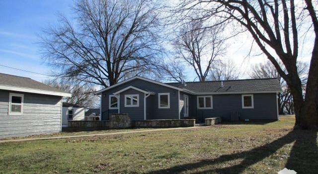 Photo of 142 Lakeside Dr, Council Grove, KS 66846