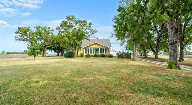 Photo of 2211 18 Hwy, Chapman, KS 67431