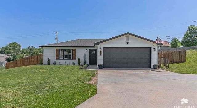 Photo of 203 William Dr, Ogden, KS 66517