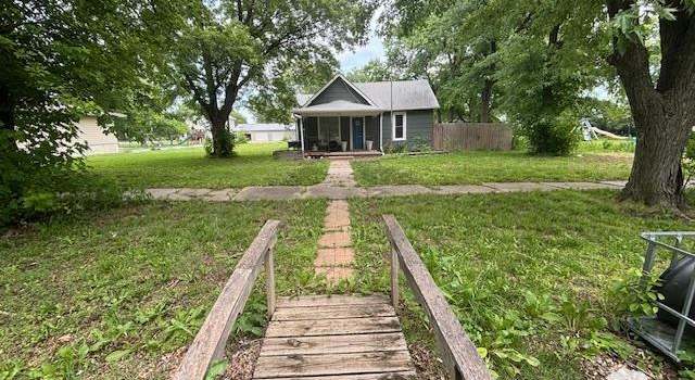 Photo of 211 S Cedar St, Hope, KS 67451