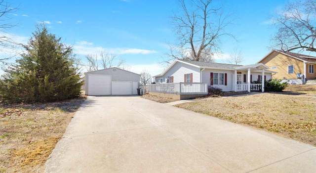 Photo of 405 E 8th St, Frankfort, KS 66427