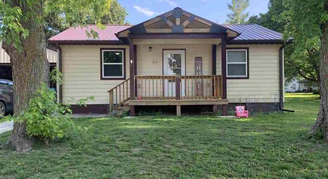 Photo of 313 E 2nd St, Chapman, KS 67431