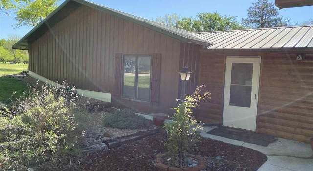 Photo of 3310 Piin Oak Cir, Saint George, KS 66535