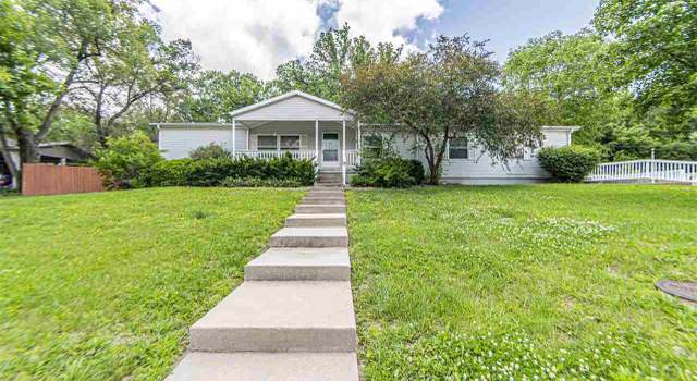 Photo of 187 E Grandview Dr, Junction City, KS 66441