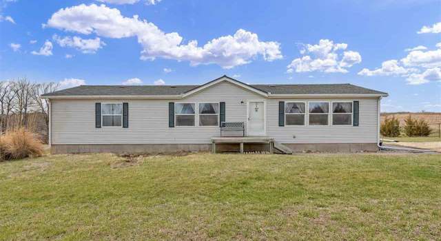 Photo of 10360 Forrester Rd, Wamego, KS 66547