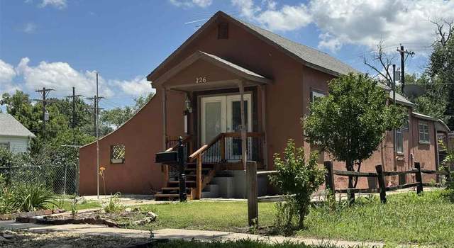 Photo of 226 Clarke St, Clay Center, KS 67432