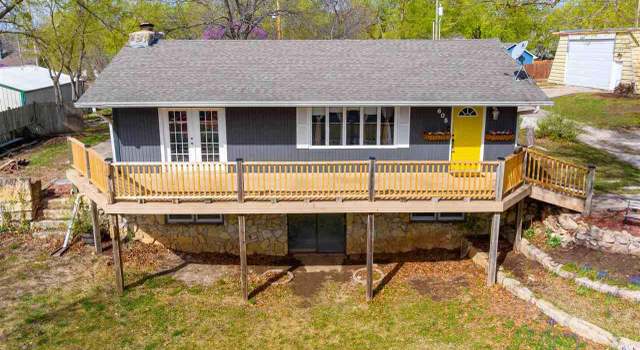 Photo of 605 Birch St, Wakefield, KS 67487