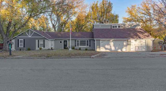 Photo of 725 S Webster St, Junction City, KS 66441