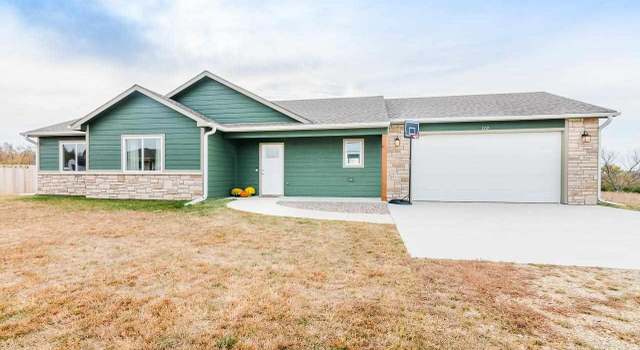 Photo of 110 W D. St, Olsburg, KS 66520