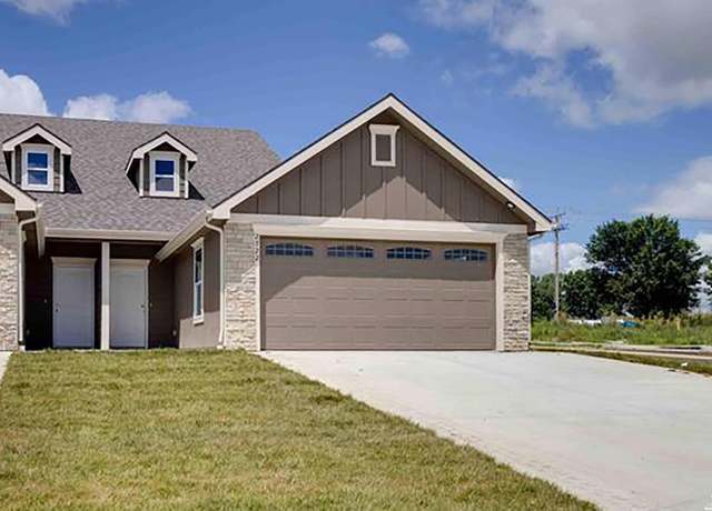 Property at 2722 Chasehire Dr, Lawrence, KS 66046, 3 beds, 2.5 baths