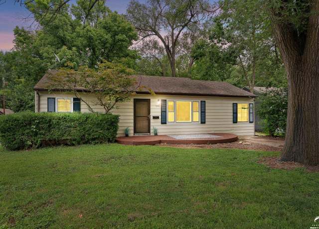 Property at 1950 Barker Ave, Lawrence, KS 66046, 3 beds, 1.5 baths