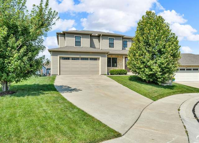Property at 313 Stoneridge Ct, Lawrence, KS 66049, 5 beds, 4.5 baths