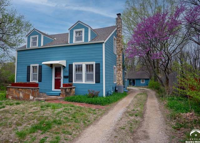 Property at 908 E 14th St, Lawrence, KS 66044, 3 beds, 2 baths