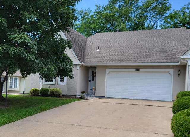 Property at 2728 Chipperfield Rd, Lawrence, KS 66047, 2 beds, 2 baths