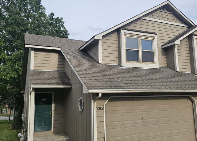Property at 1012 Alma Dr, Lawrence, KS 66049, 3 beds, 2 baths