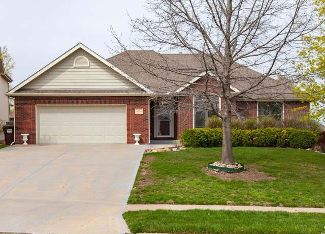 Property at 6204 Berando Ct, Lawrence, KS 66049, 4 beds, 3 baths