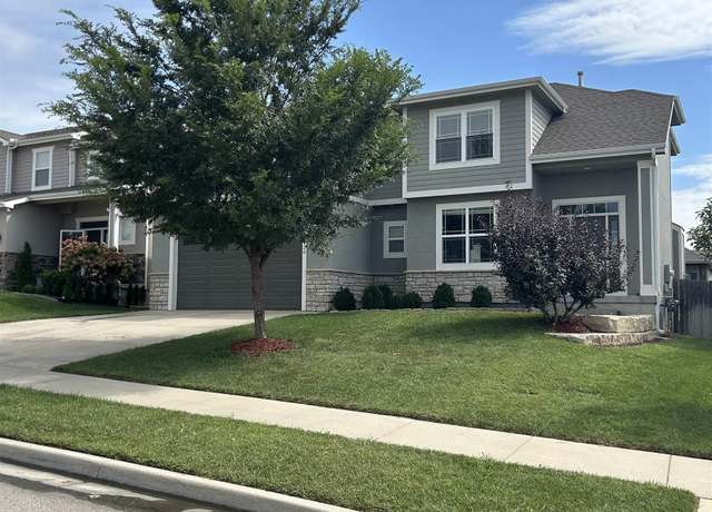 Property at 1120 Klein Ct, Lawrence, KS 66049, 4 beds, 4.5 baths