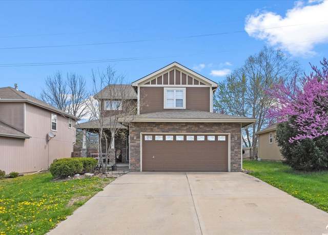 Property at 4313 Ironwood Dr, Leavenworth, KS 66048, 3 beds, 3 baths