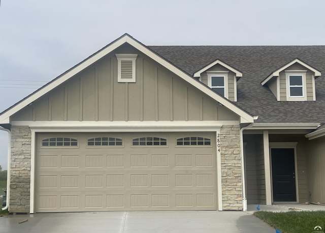 Property at 2804 Chasehire Dr, Lawrence, KS 66046, 3 beds, 2.5 baths