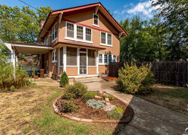 Property at 1215 W 4th St, Lawrence, KS 66044, 4 beds, 1.5 baths