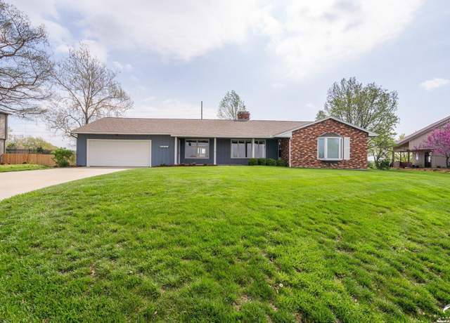 Property at 3420 Doral Ct, Lawrence, KS 66047, 3 beds, 4 baths