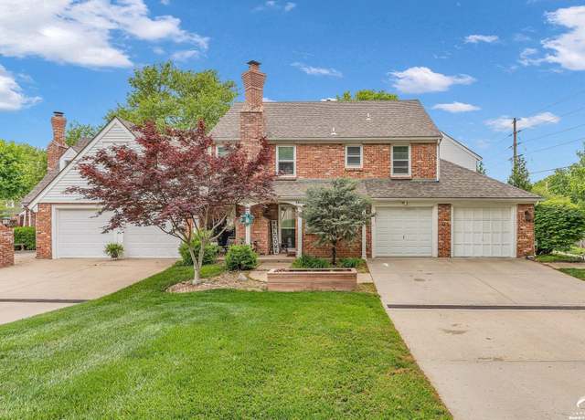 Property at 1580 El Dorado Dr, Lawrence, KS 66047, 3 beds, 2.5 baths